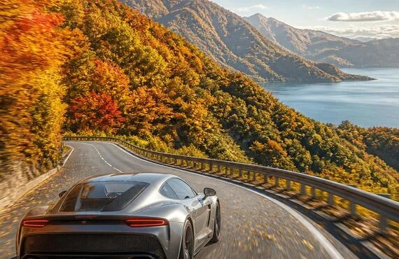 秋の風景とスポーツカーで最高のドライブを！